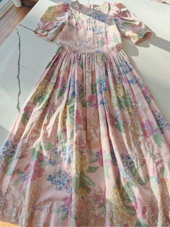 Laura Ashley Dresses & Skirts - Vintage Laura Ashley cottage core dress Pink Prairie midi Puff size 6